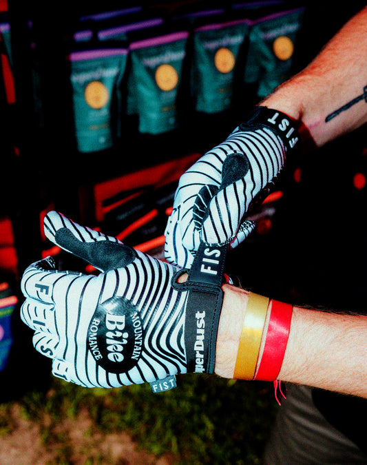 Hyperdust Merch Merch – Superdust